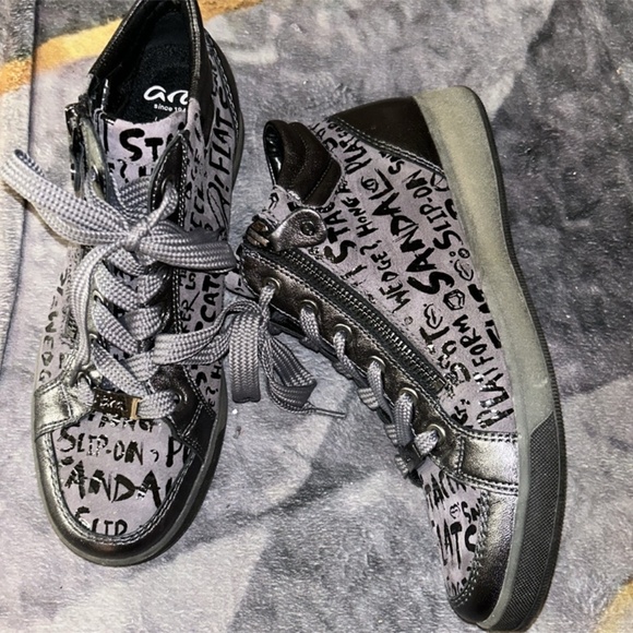 Ara, since 1949 high soft real leather like new condition shoes! Paid 170 US $ - Picture 5 of 8